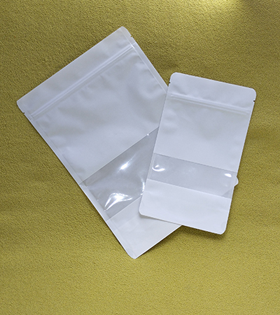 White kraft Doypack pouches with Window